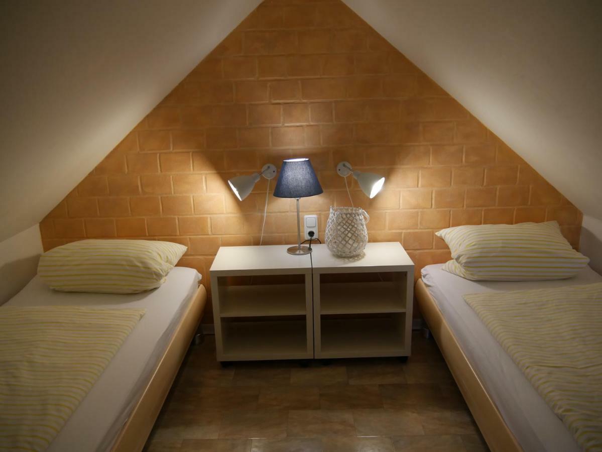 Lindenhof, Wohnung 1, Giebel Vipperow Экстерьер фото